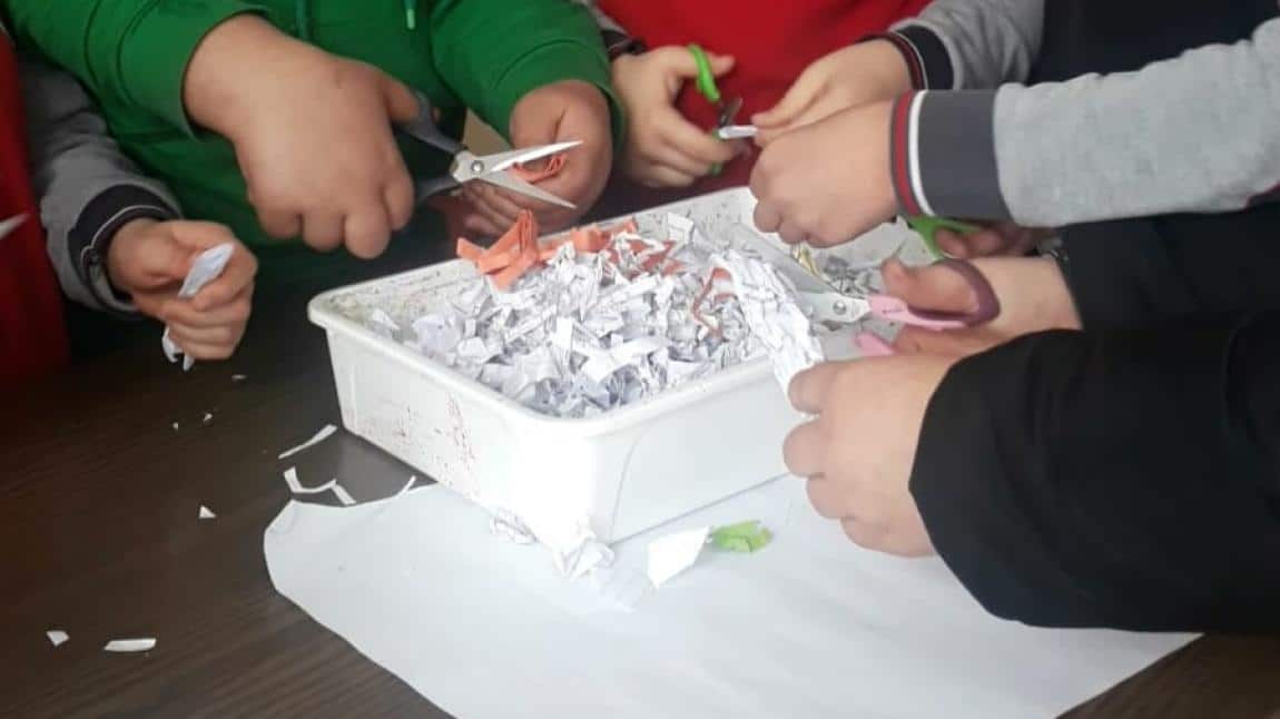 ️ Atıklar Çöpe Gitmedi, Kâğıda Dönüştü!